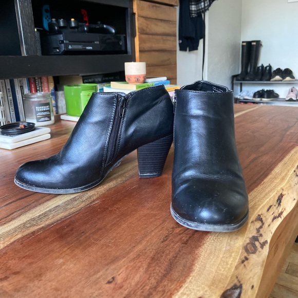 Call It Spring Heeled Leather Ankle Boots - Picture 4 of 7